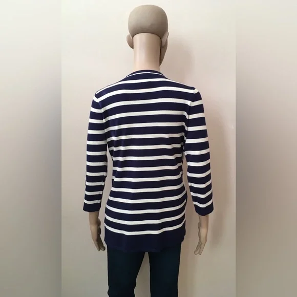 Lyn - Picture 2 of 2